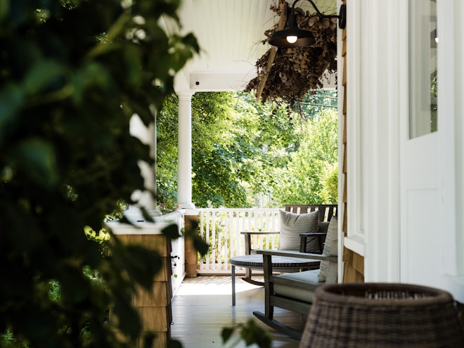 2 Bedroom Main House - Patio