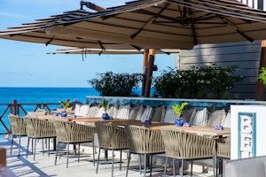 Harold's Beach Bar