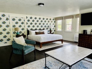 Belden Premier King Room