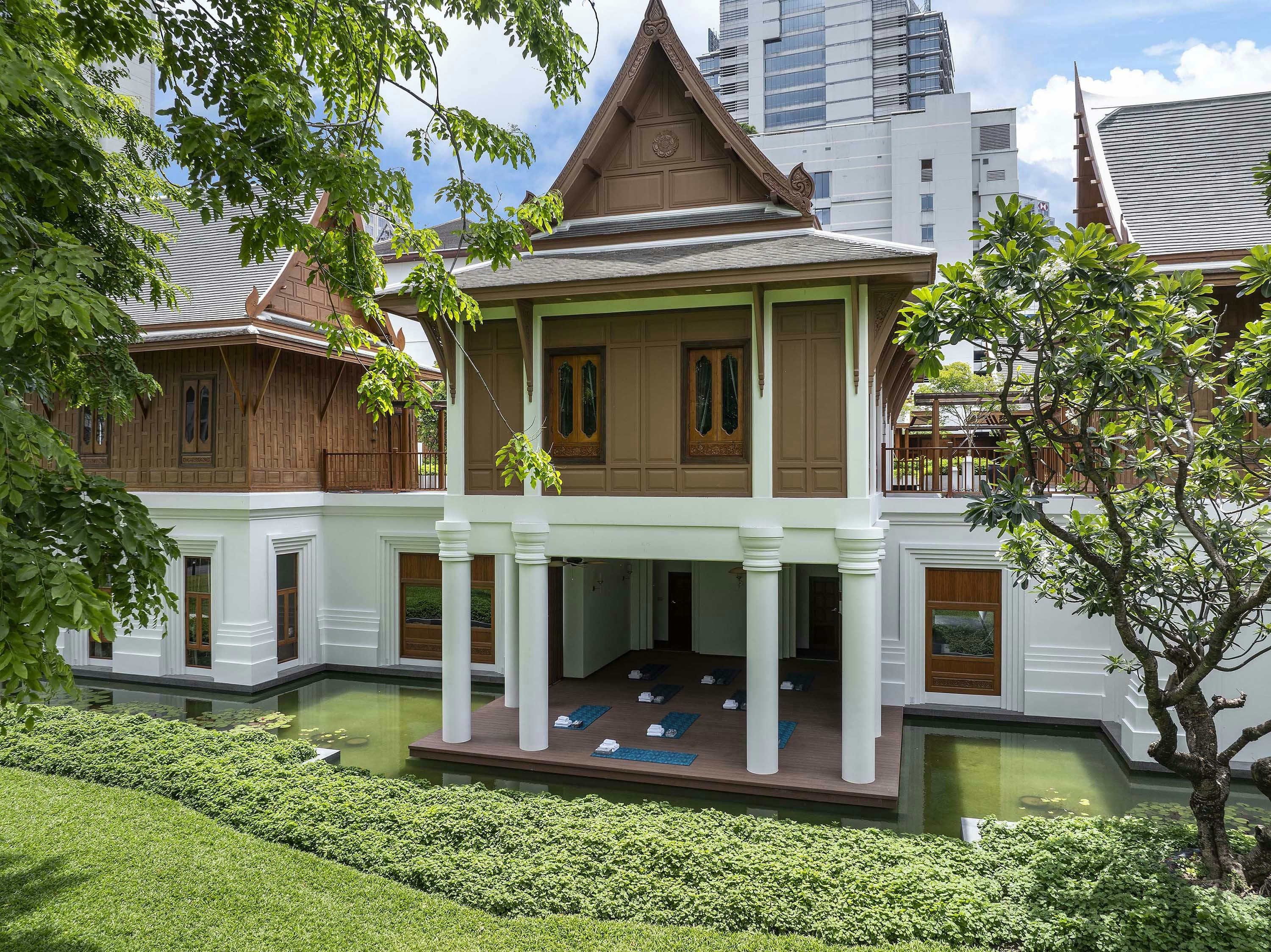 Spa Exterior Angle B with Garden