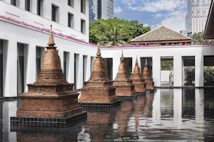 Sukhothai Chedi Pond