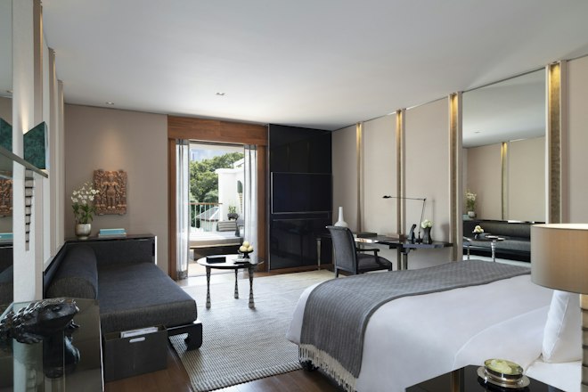 Club Balcony - Bedroom