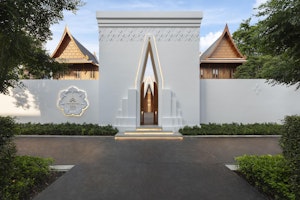 Spa Facade