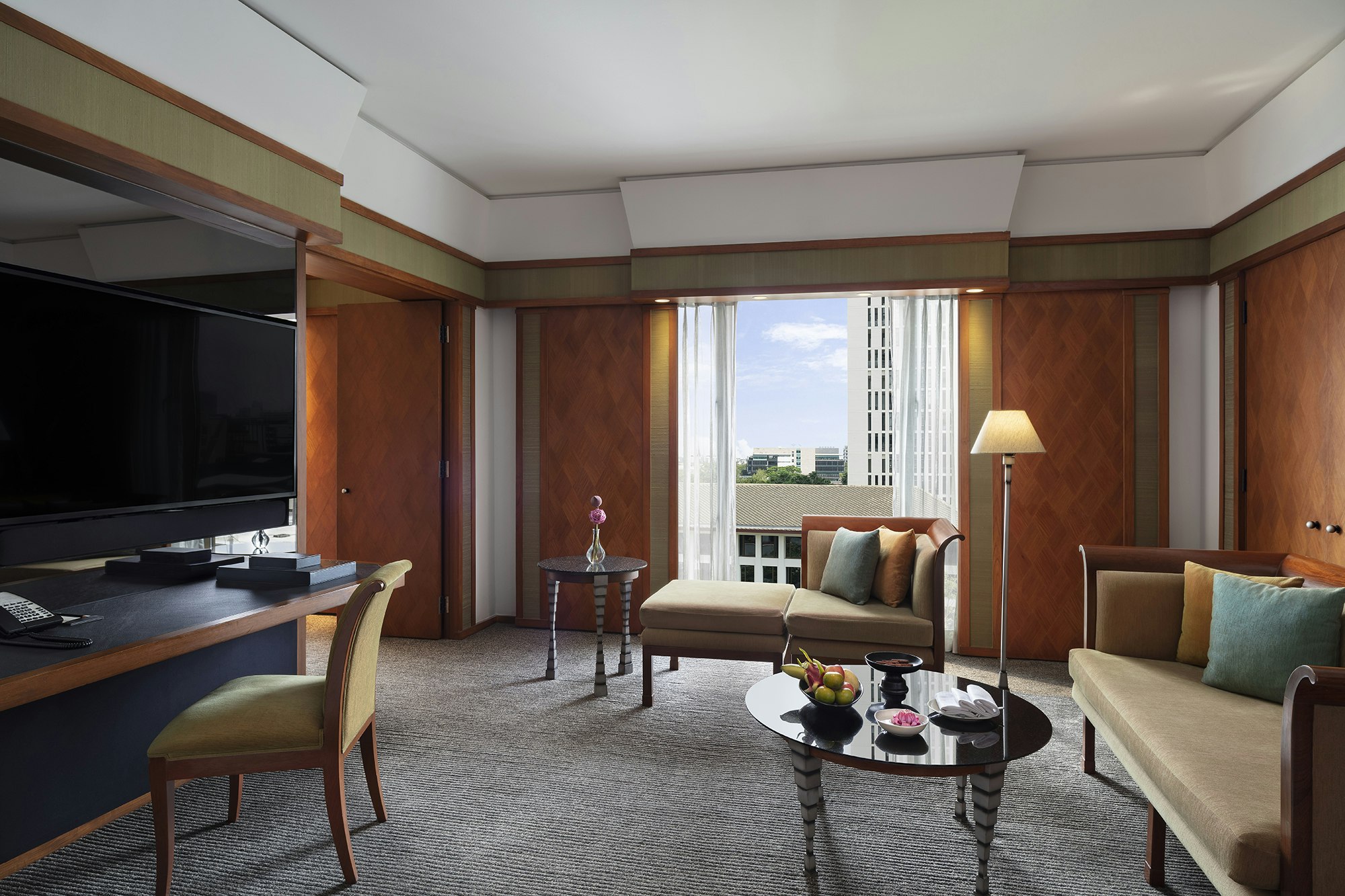 Deluxe Suite - Living Area