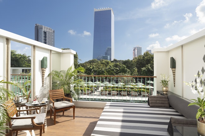 Club Balcony Suite - Balcony