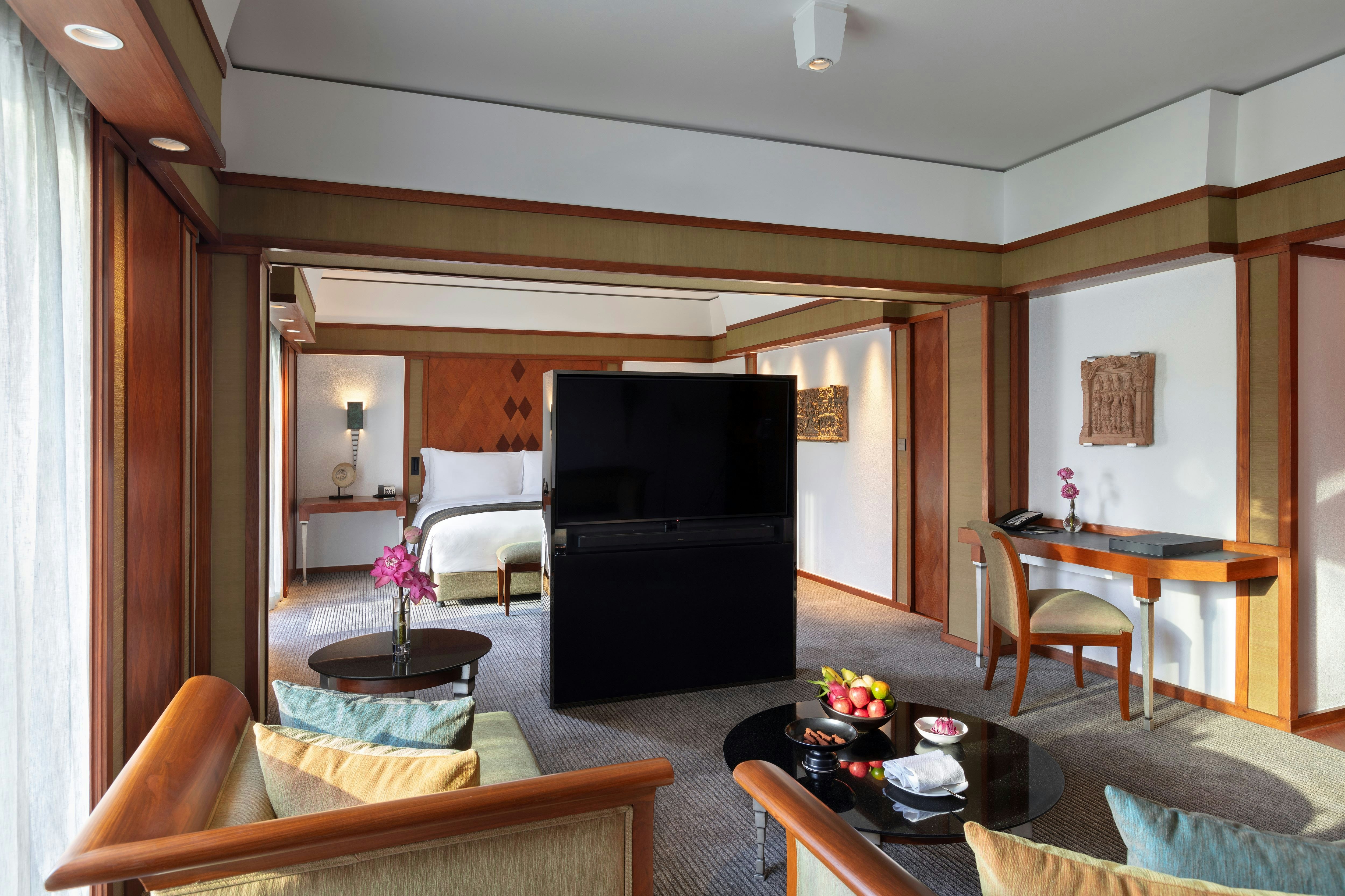 Executive Suite - Living Area