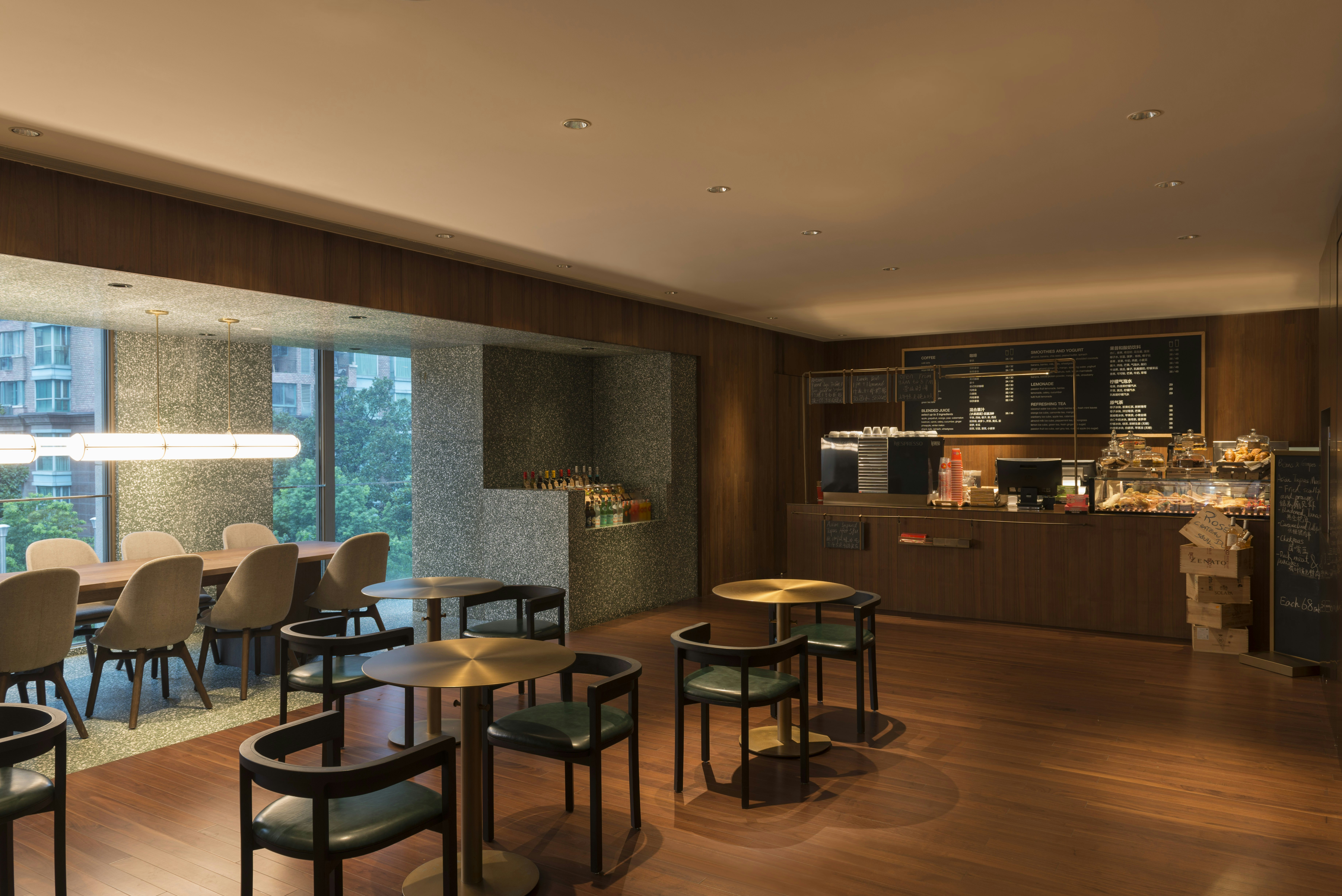 Beans & Grapes Modern Cafe