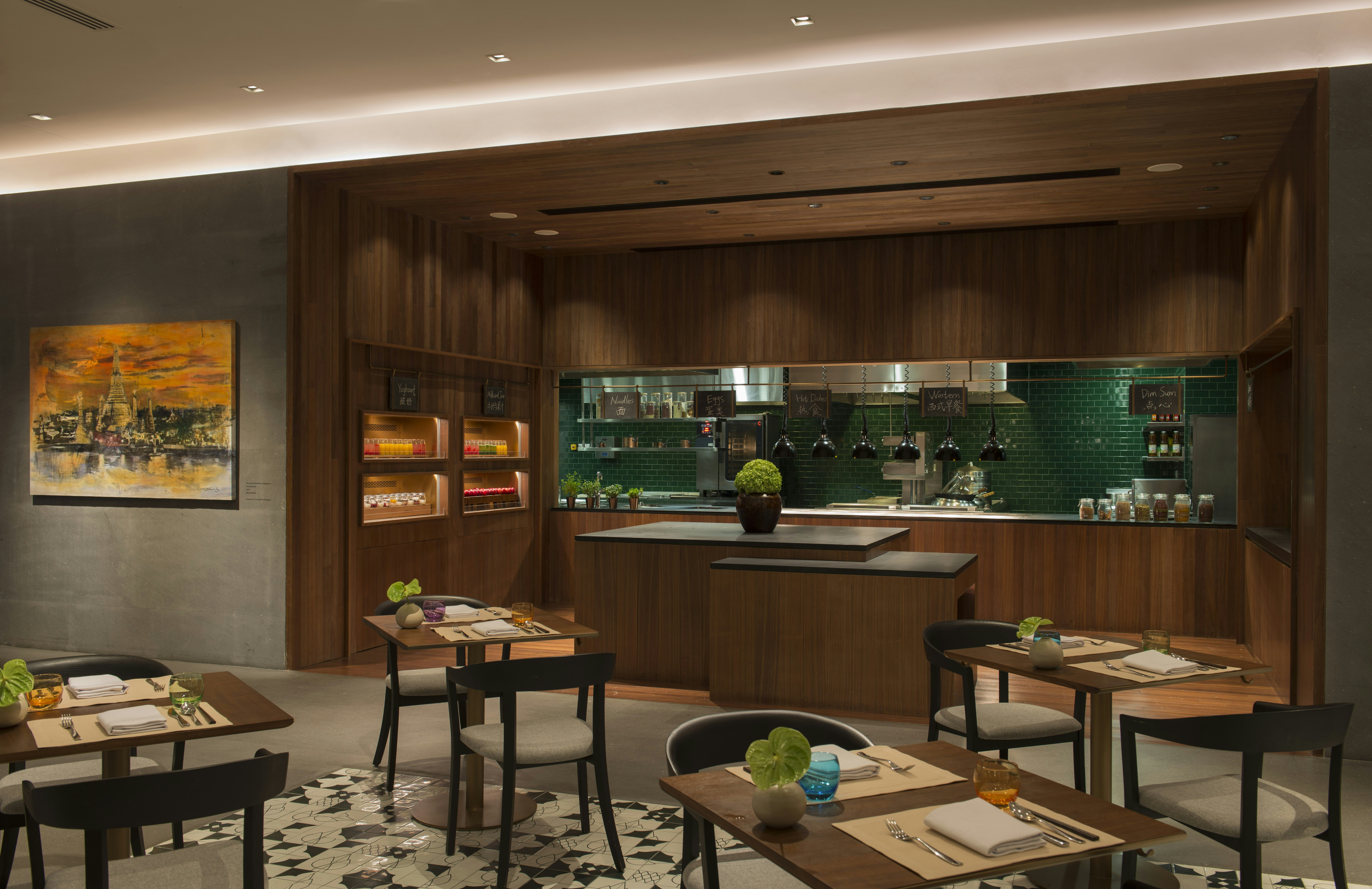 URBAN Cafe Open Kitchen