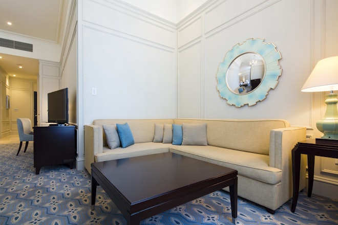 Junior Suite King - Living Area