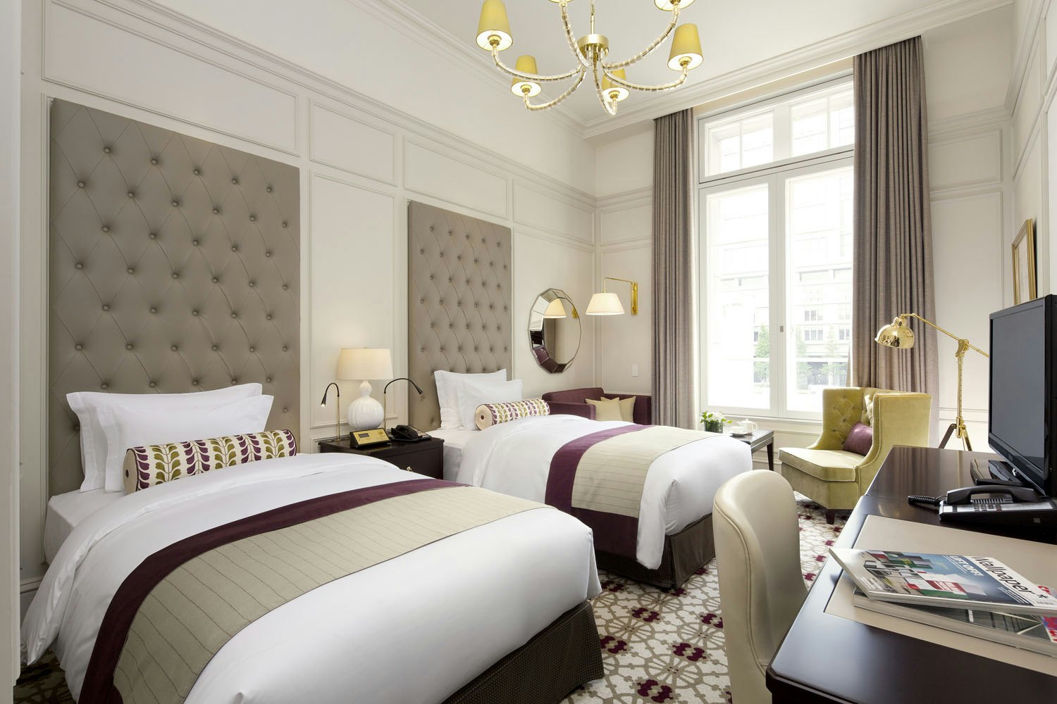 Palace View Superior Twin - Bedroom