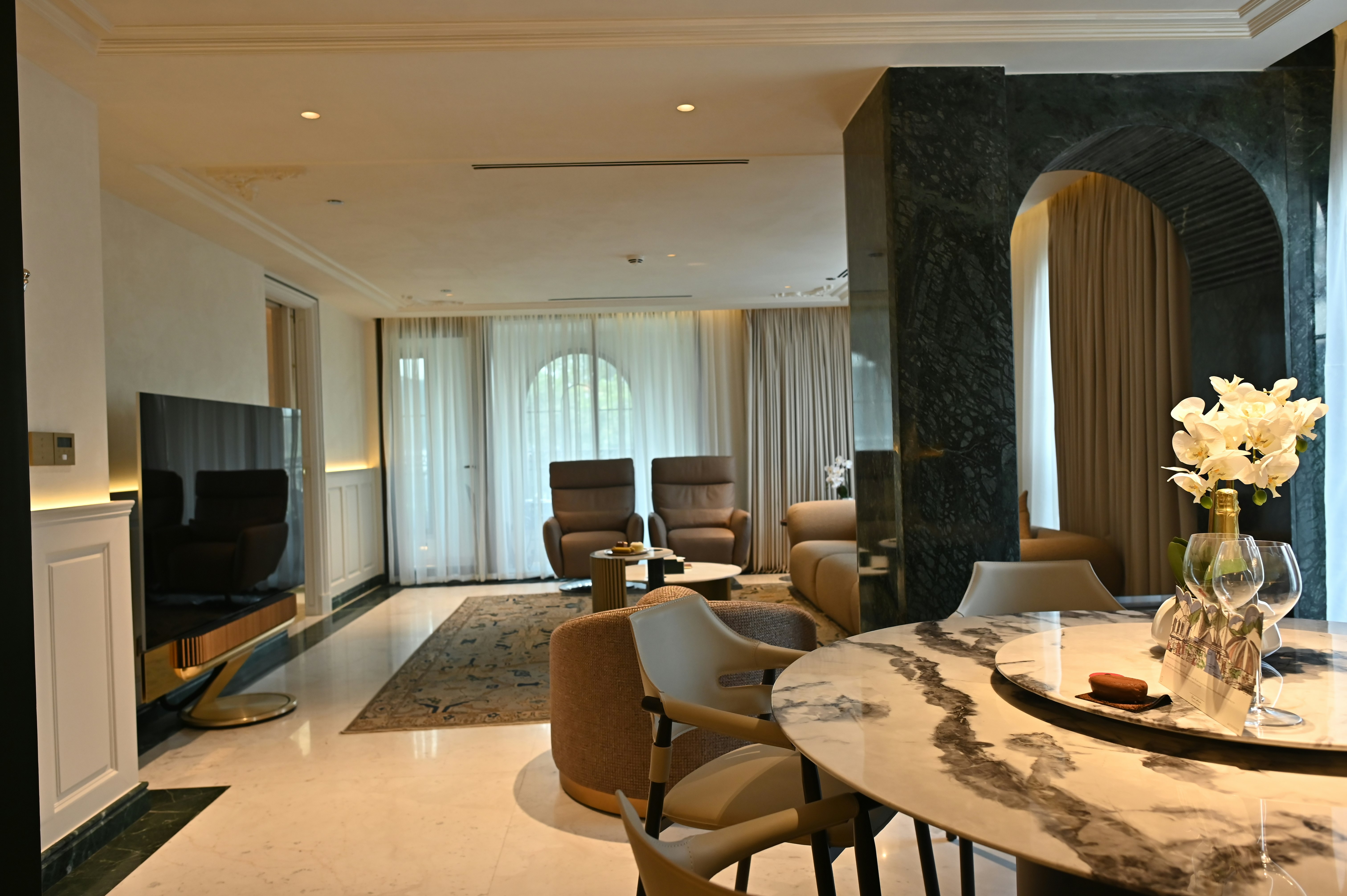 The Townhouse Presidential - Dining Area