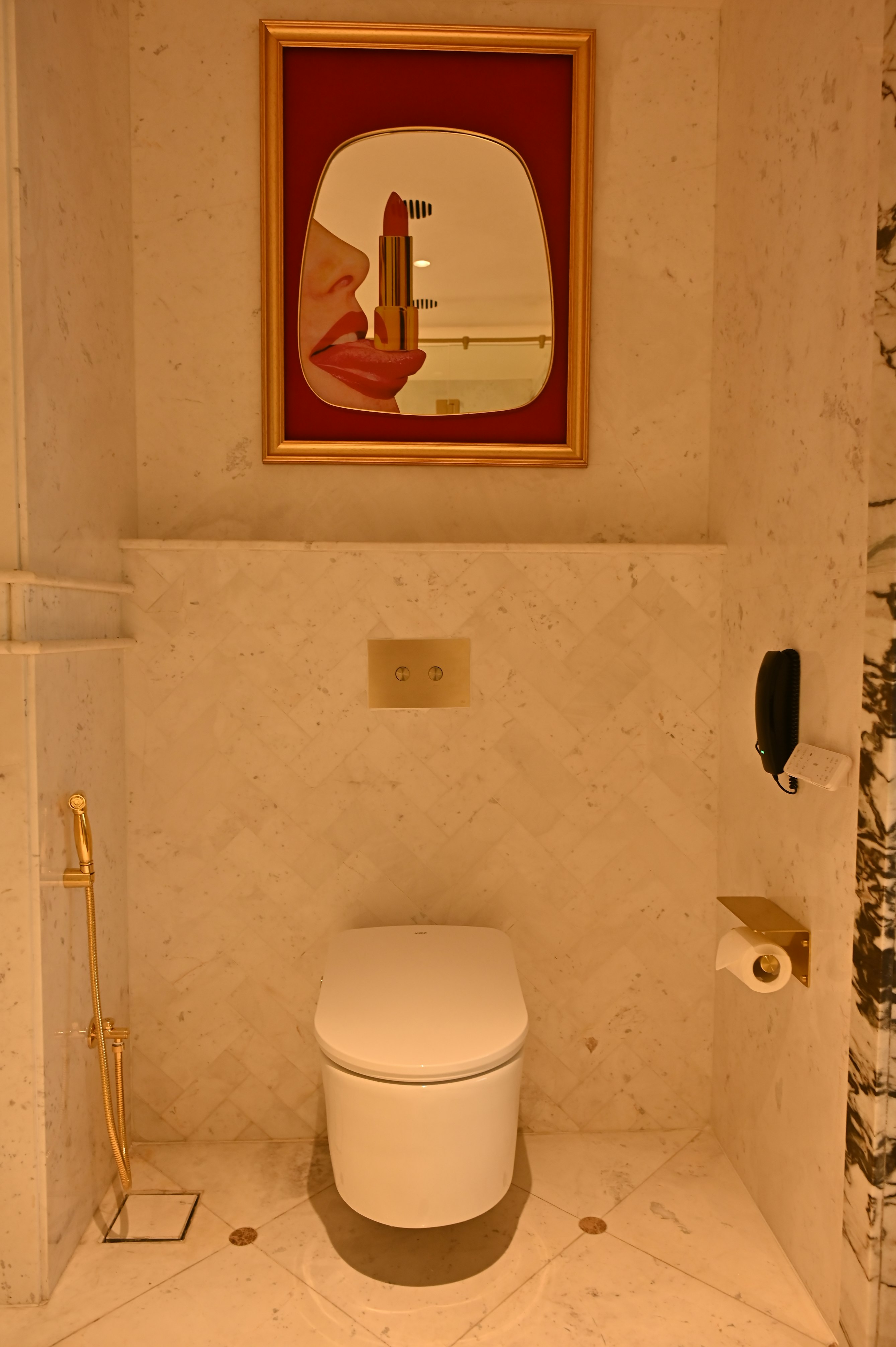 Superior Suite - Bathroom