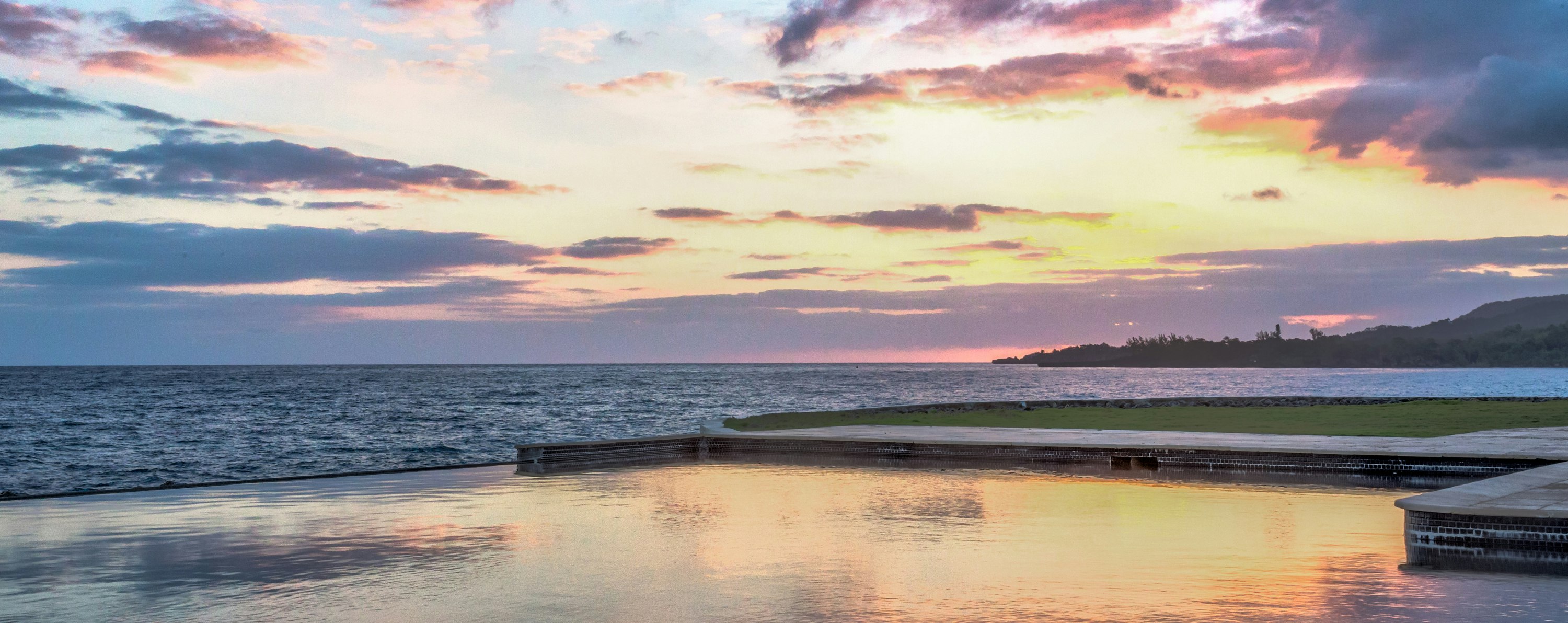 Trident Hotel - Sunrise