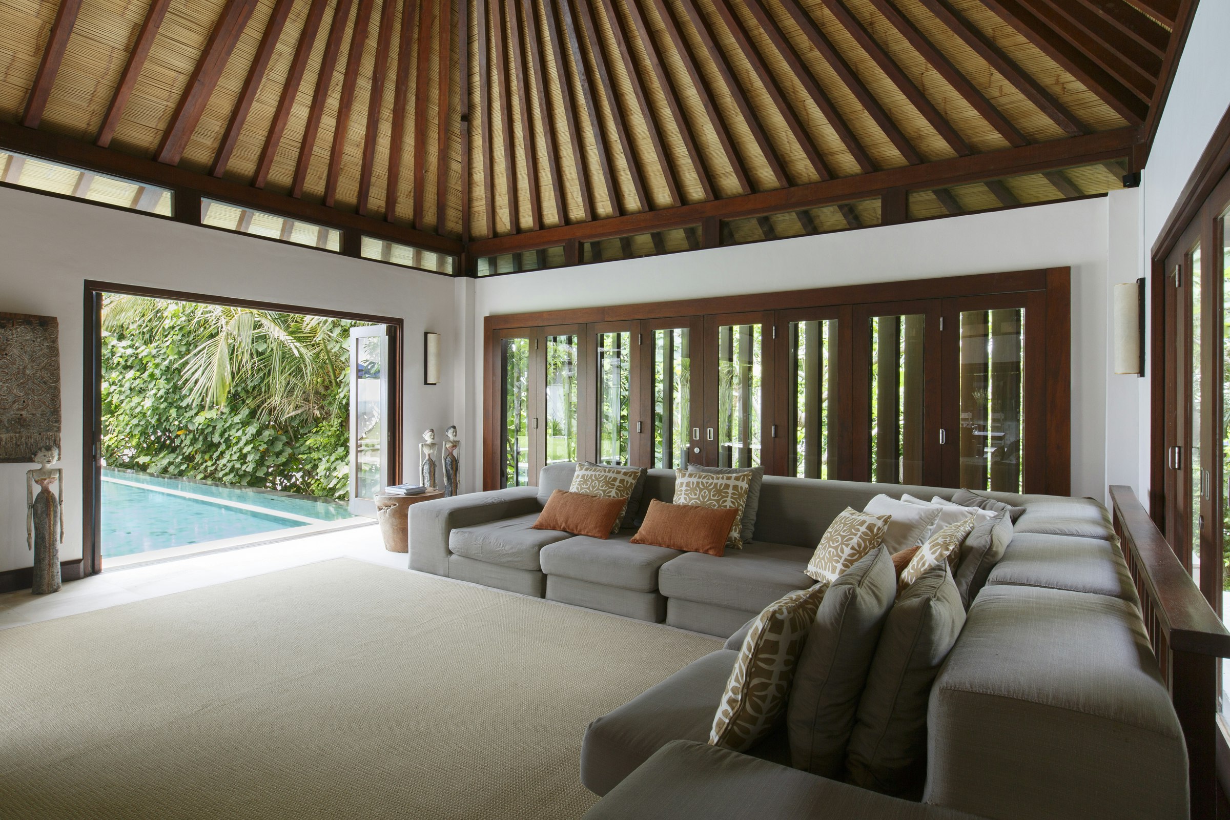 Nora Villa - Living Area