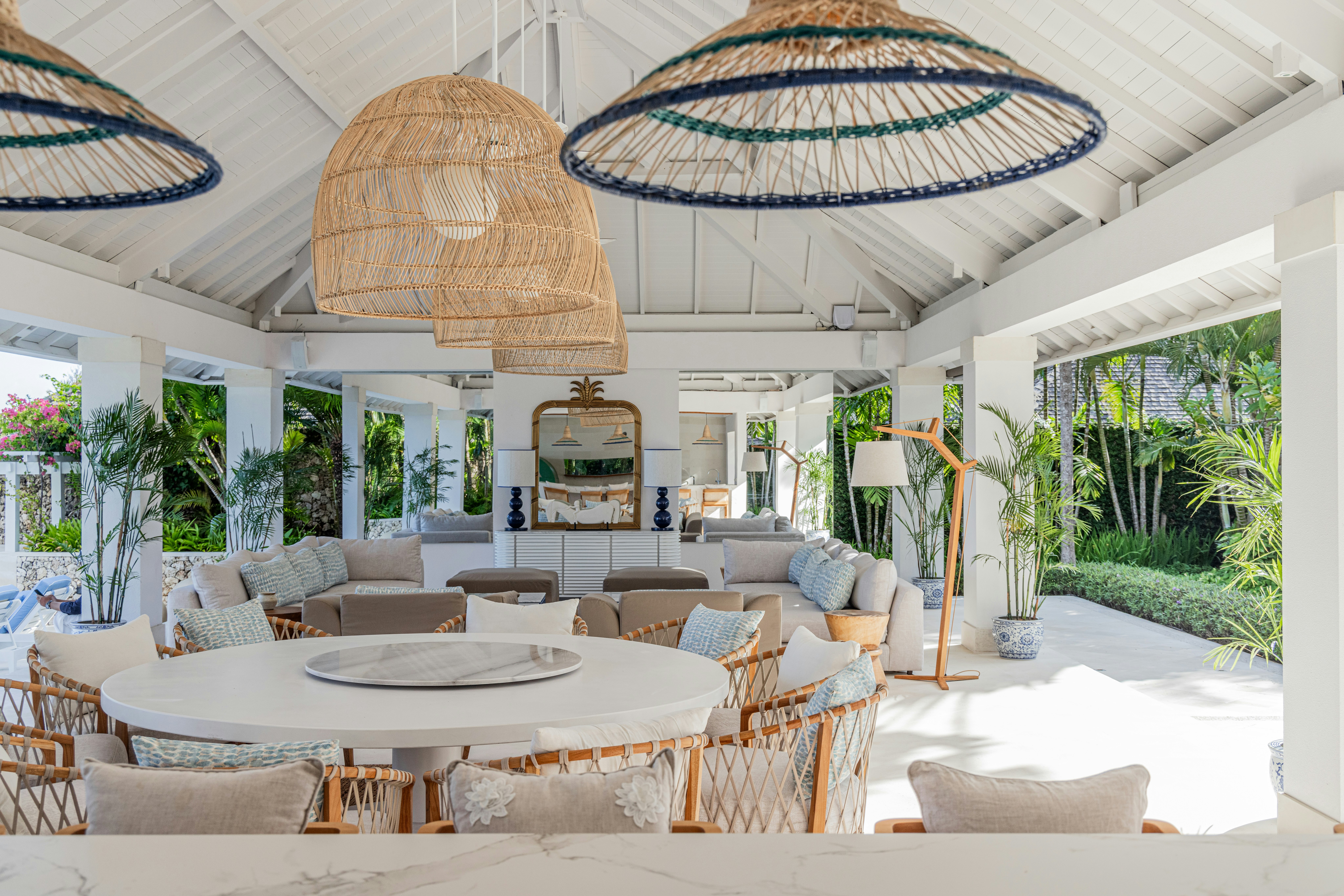 Santai Sorga Villa - Semi Outdoor Living Area