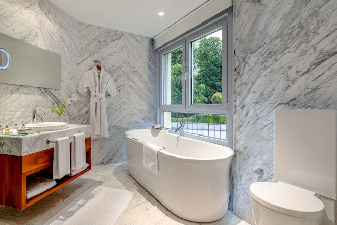 Tomtom Carrera Bathroom
