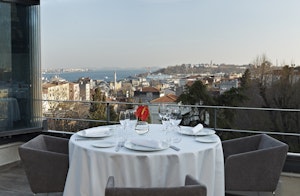 Nicole Restaurant