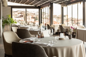 Nicole Restaurant