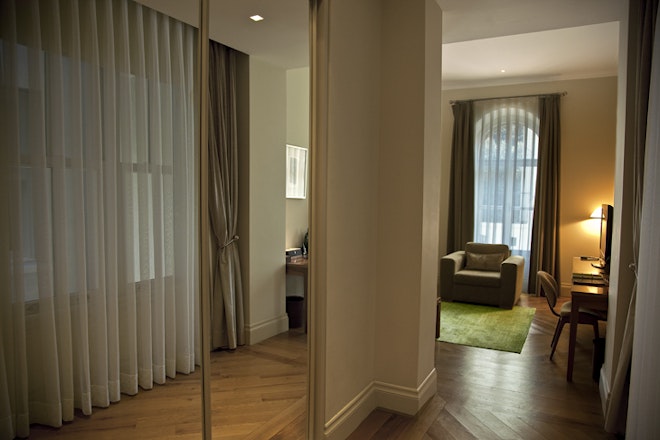 Classic Suite - Room Details