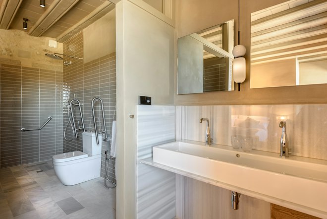 Superior Room - Bathroom