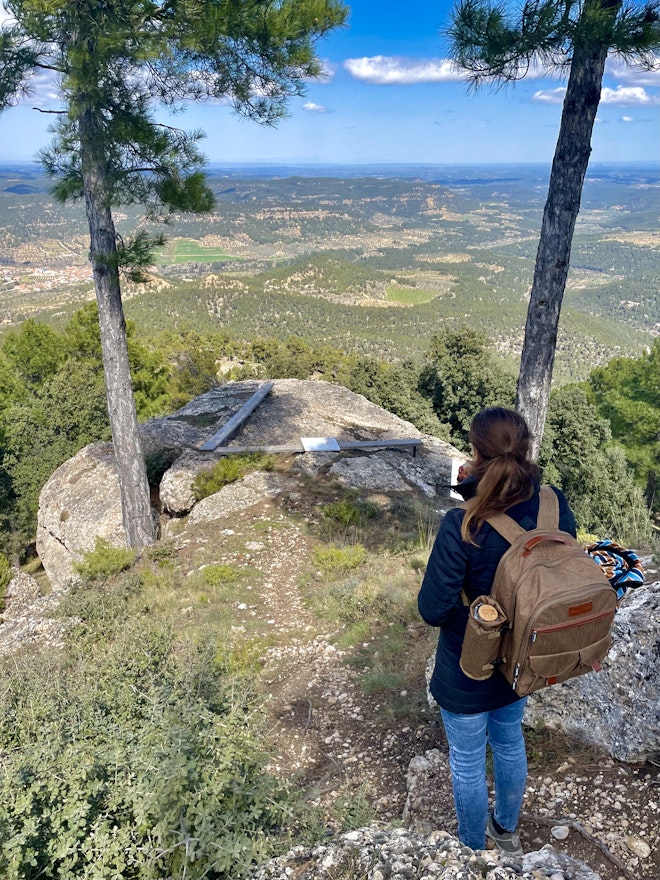 hiking trails, picnic