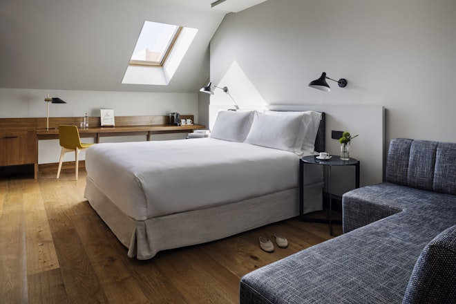 Attic Junior Suite
