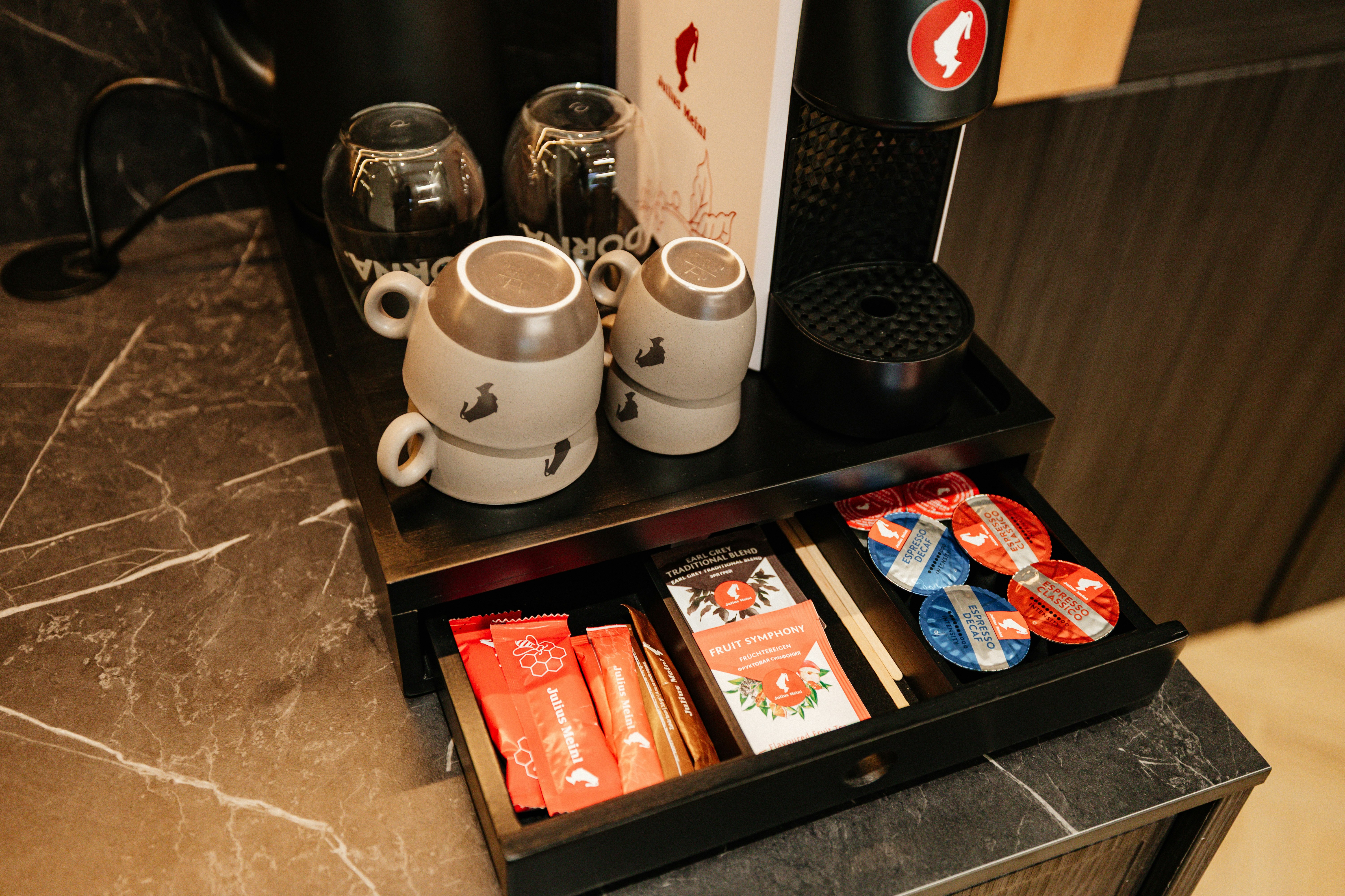 King Cabin - Tea & Coffee Station