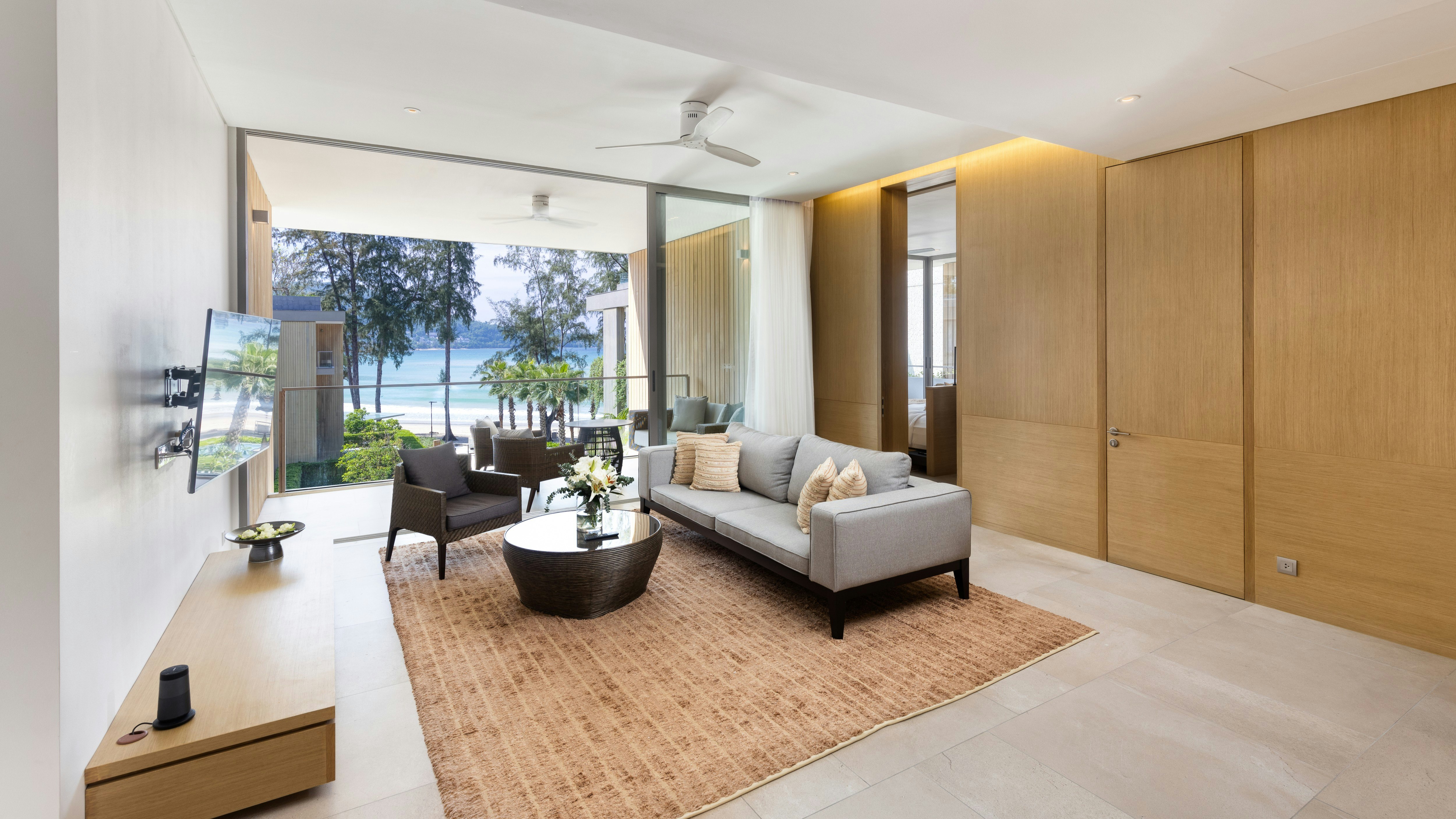 3 Bedroom Azure Seaview Pool Penthouse