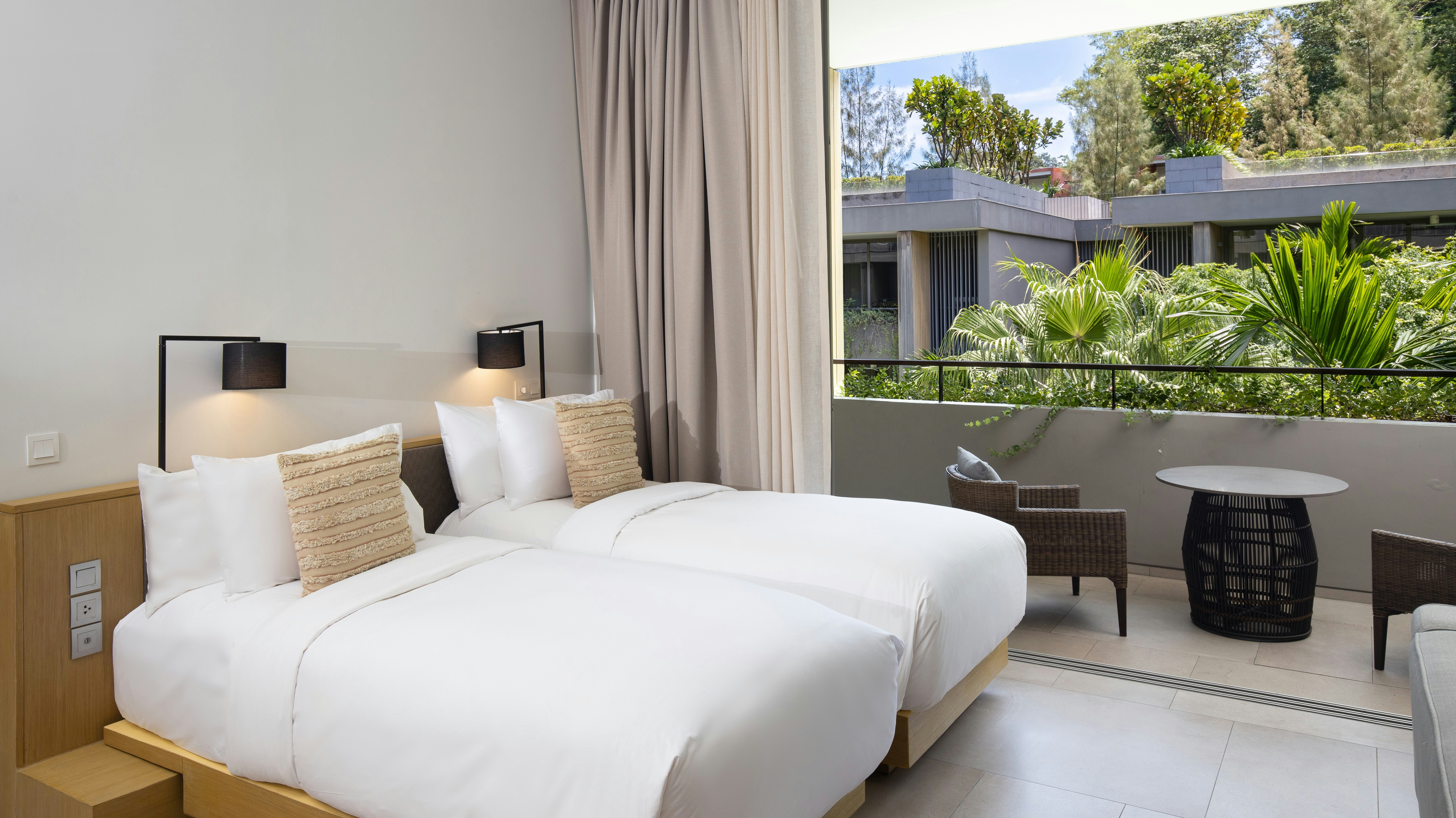 Azure Family Suite - Twin Bedroom