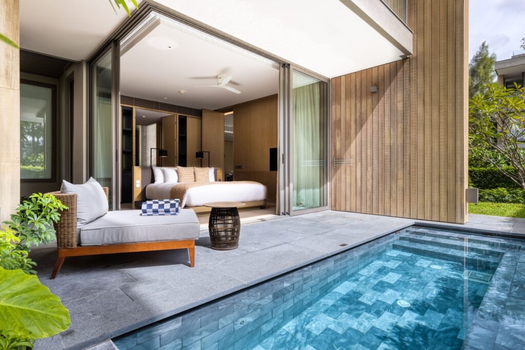 Grand Azure Pool Suite - Pool