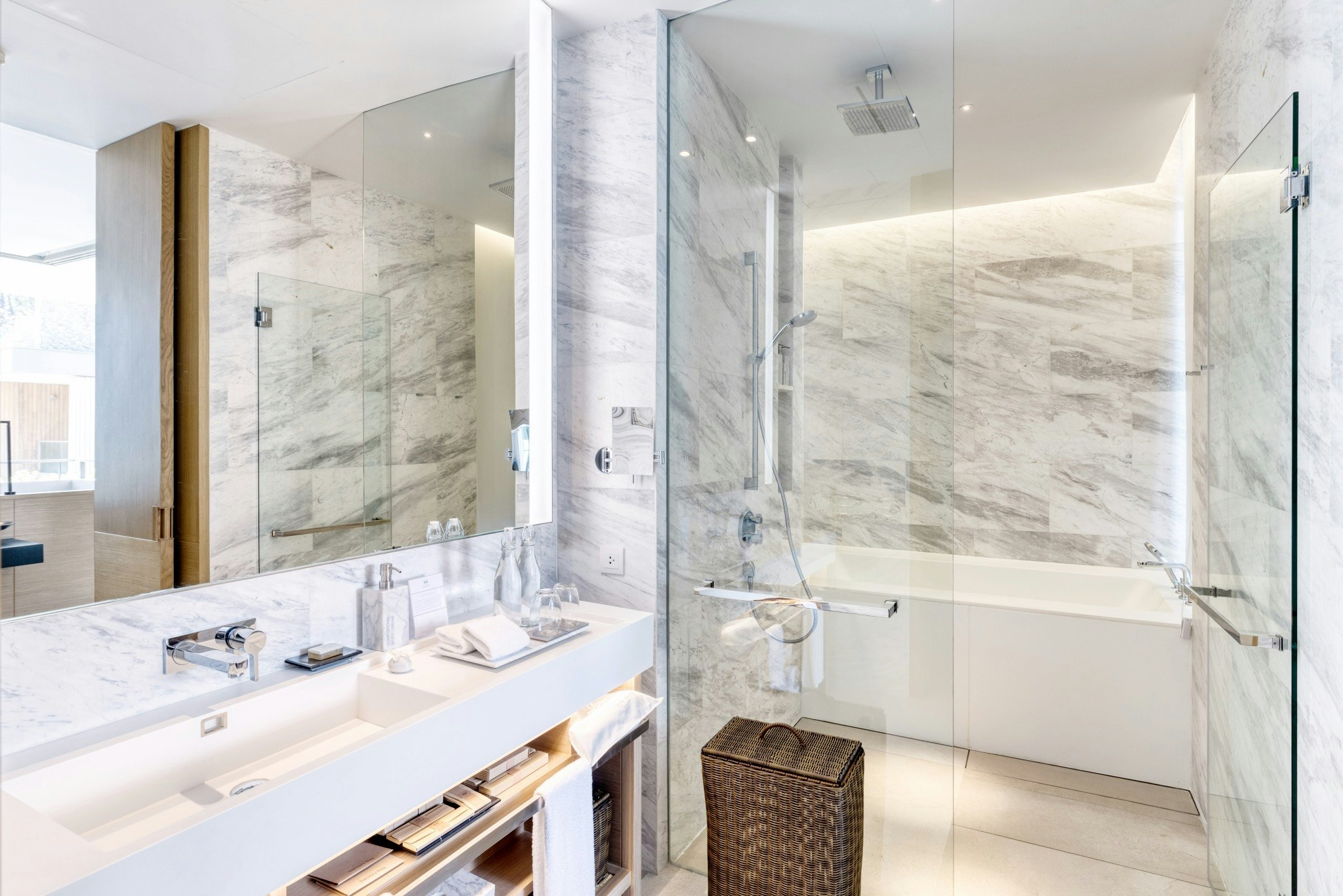 Azure Seaview Pool Penthouse - Bathroom
