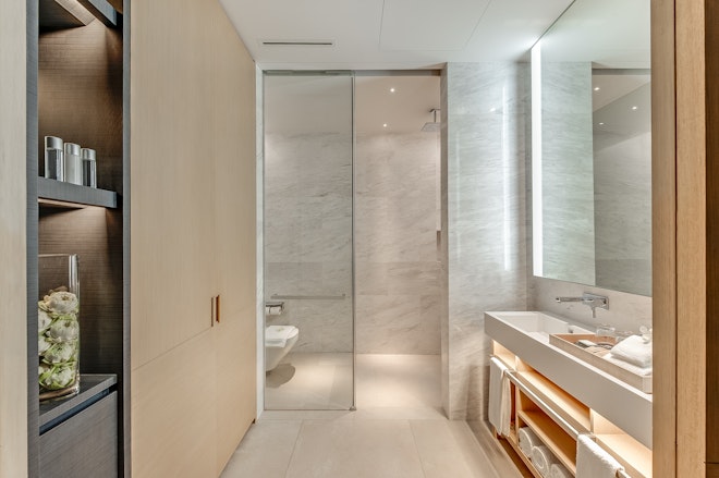 Grand Azure Suite - Bathroom