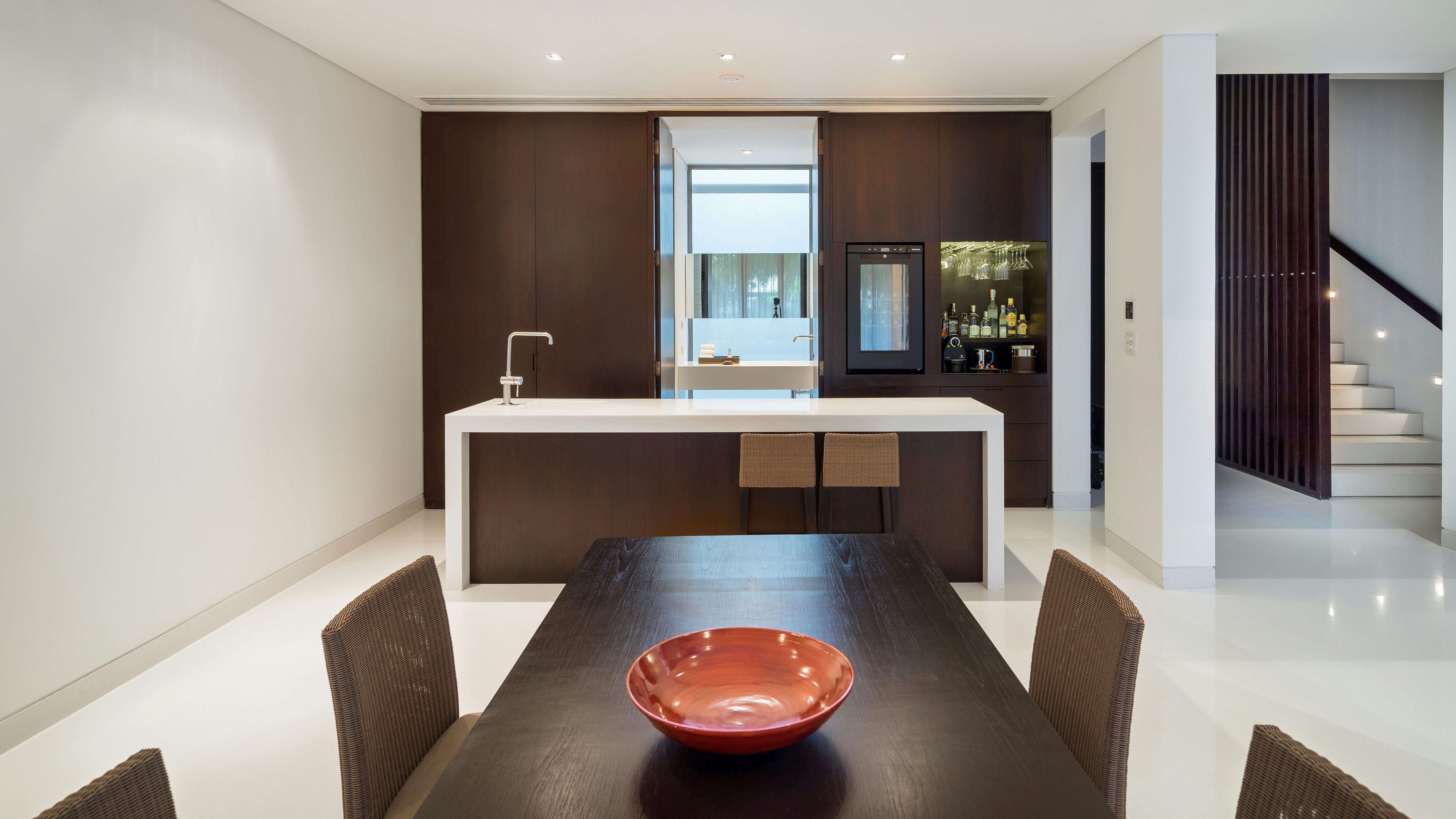 1 Bedroom Duplex Loft - Dining Area