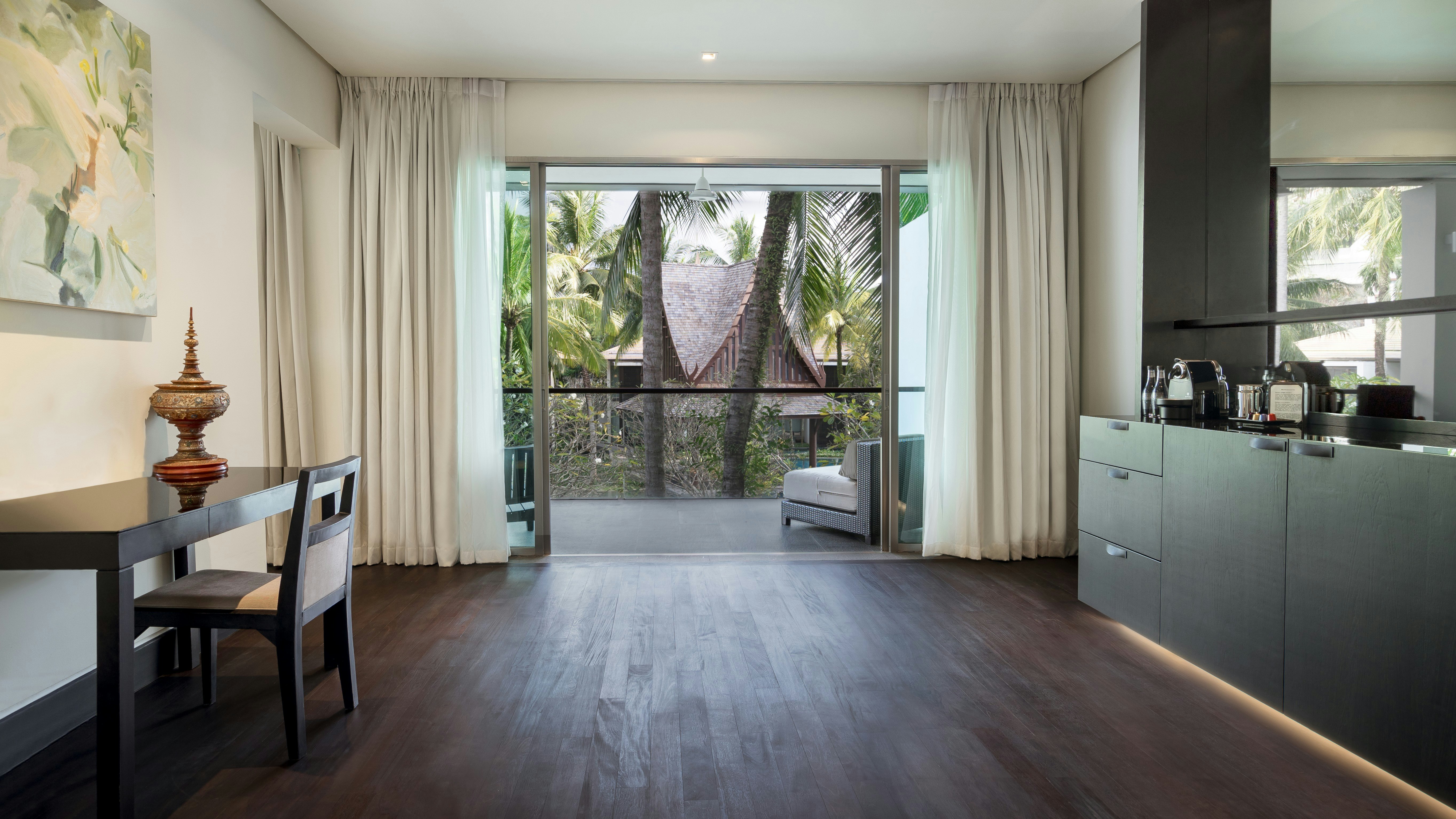 Palm Suite - Room Details