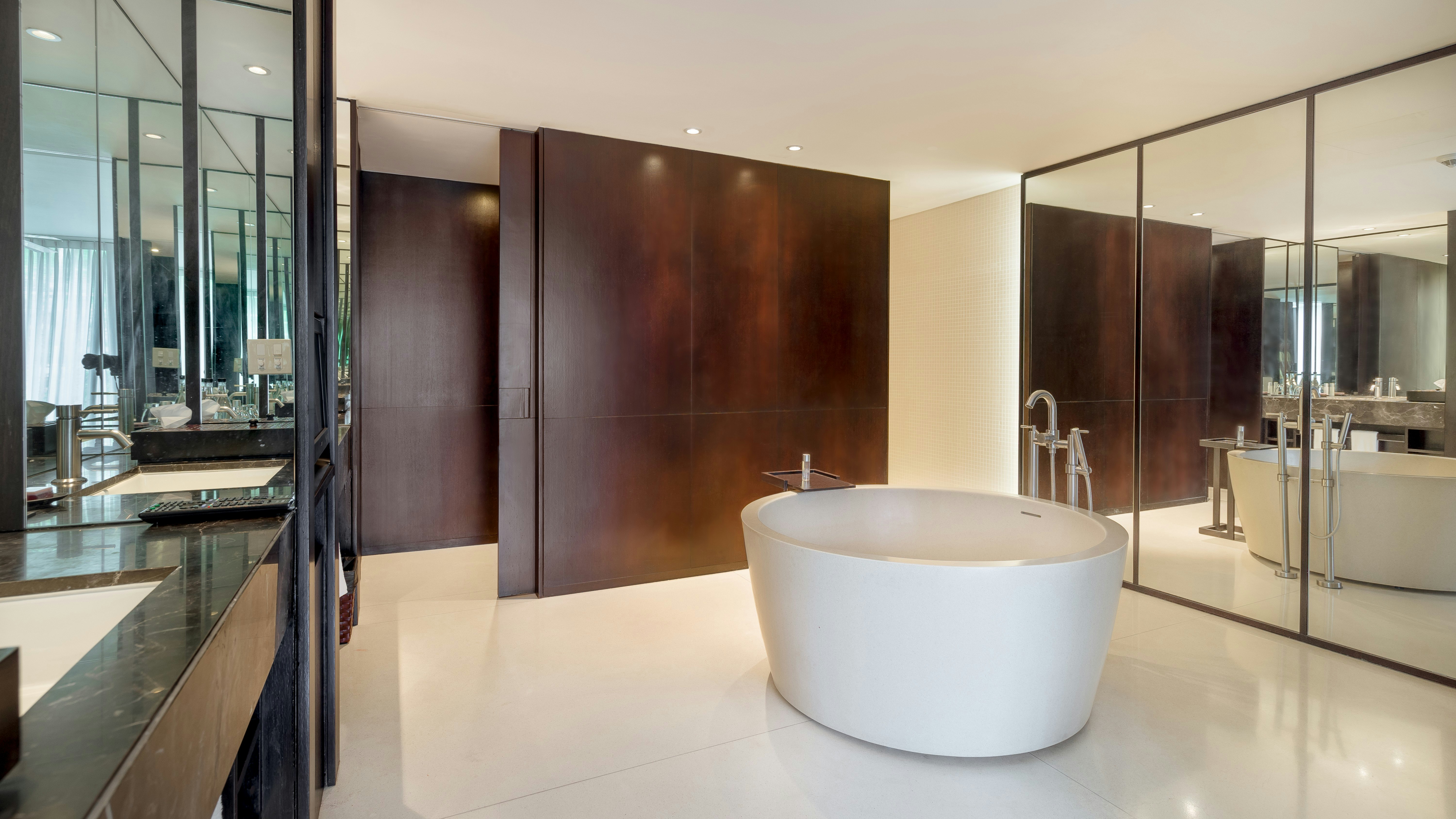 Presidential Penthouse Loft - Bathroom