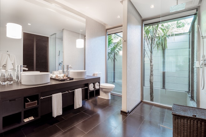 Palm Deluxe - Bathroom