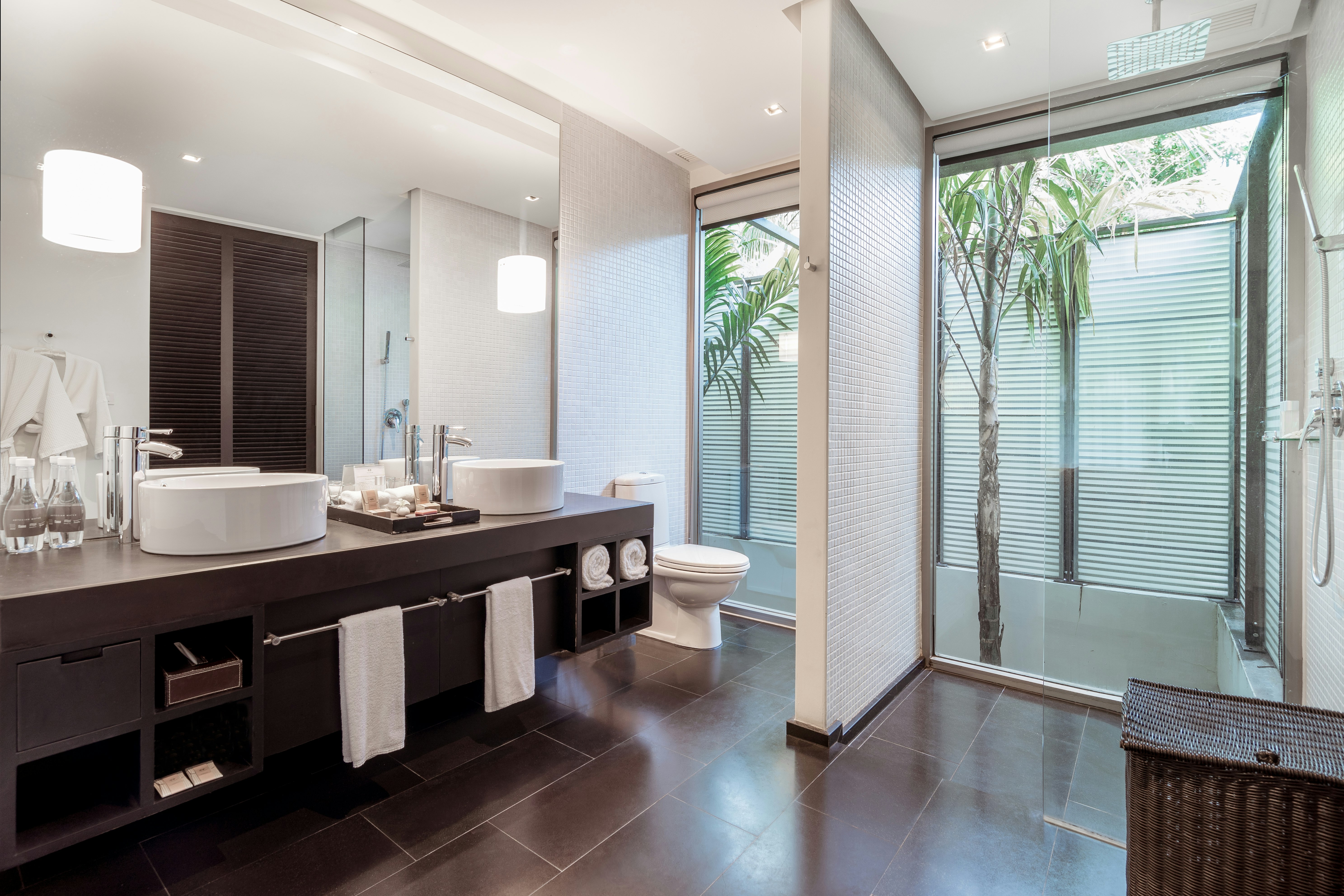 Palm Deluxe - Bathroom