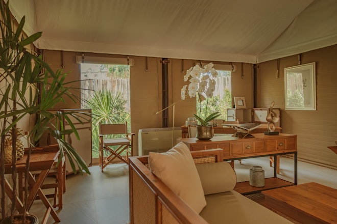 2 Bedroom Lagoon Pool Tent - Living Area