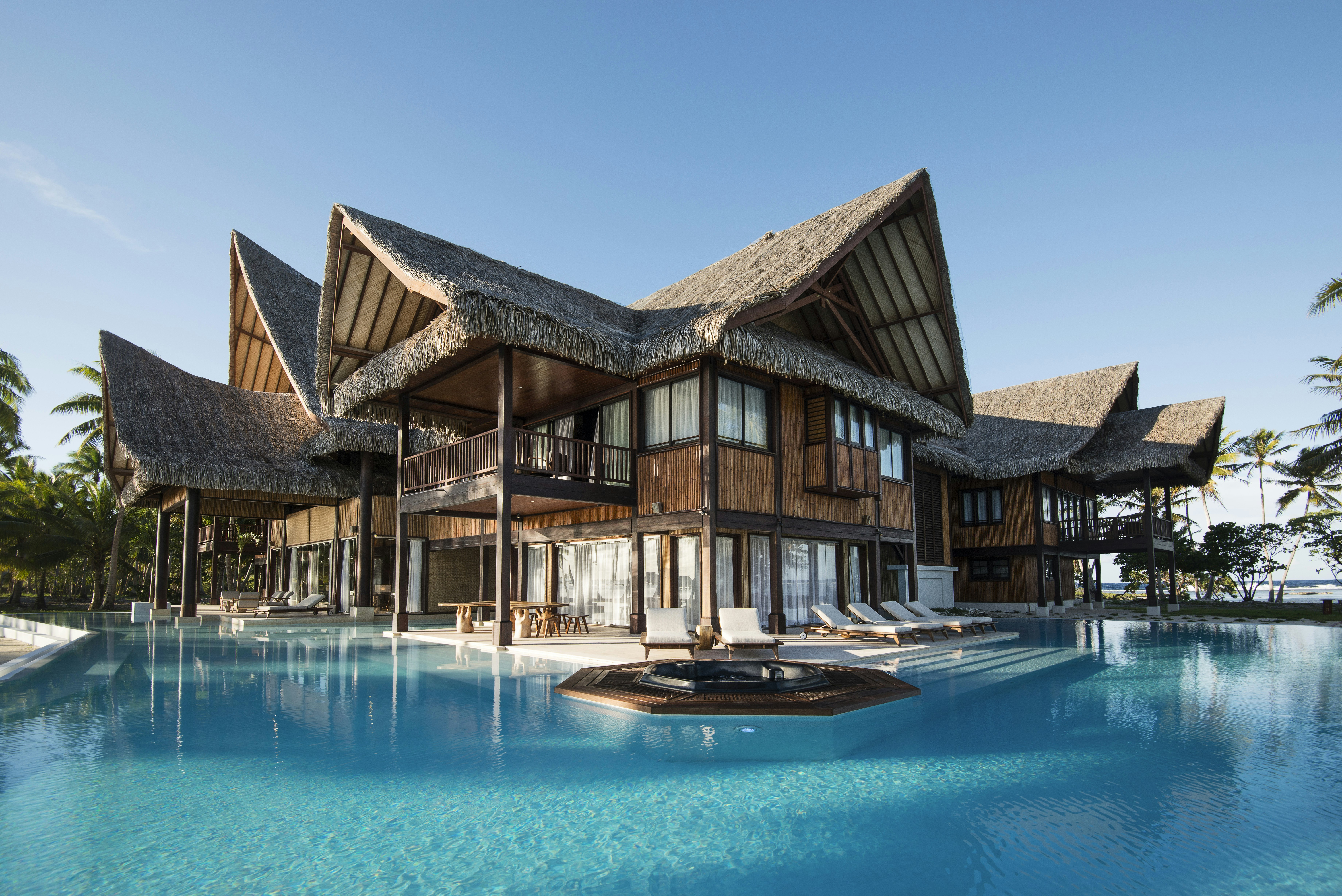 ROYAL POOL BEACH VILLA