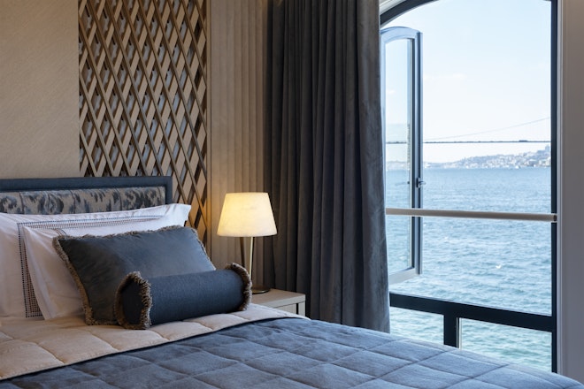 Studio Suite Bosphorus