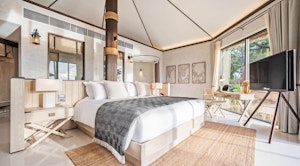 Pool Villa Beachfront - Bedroom