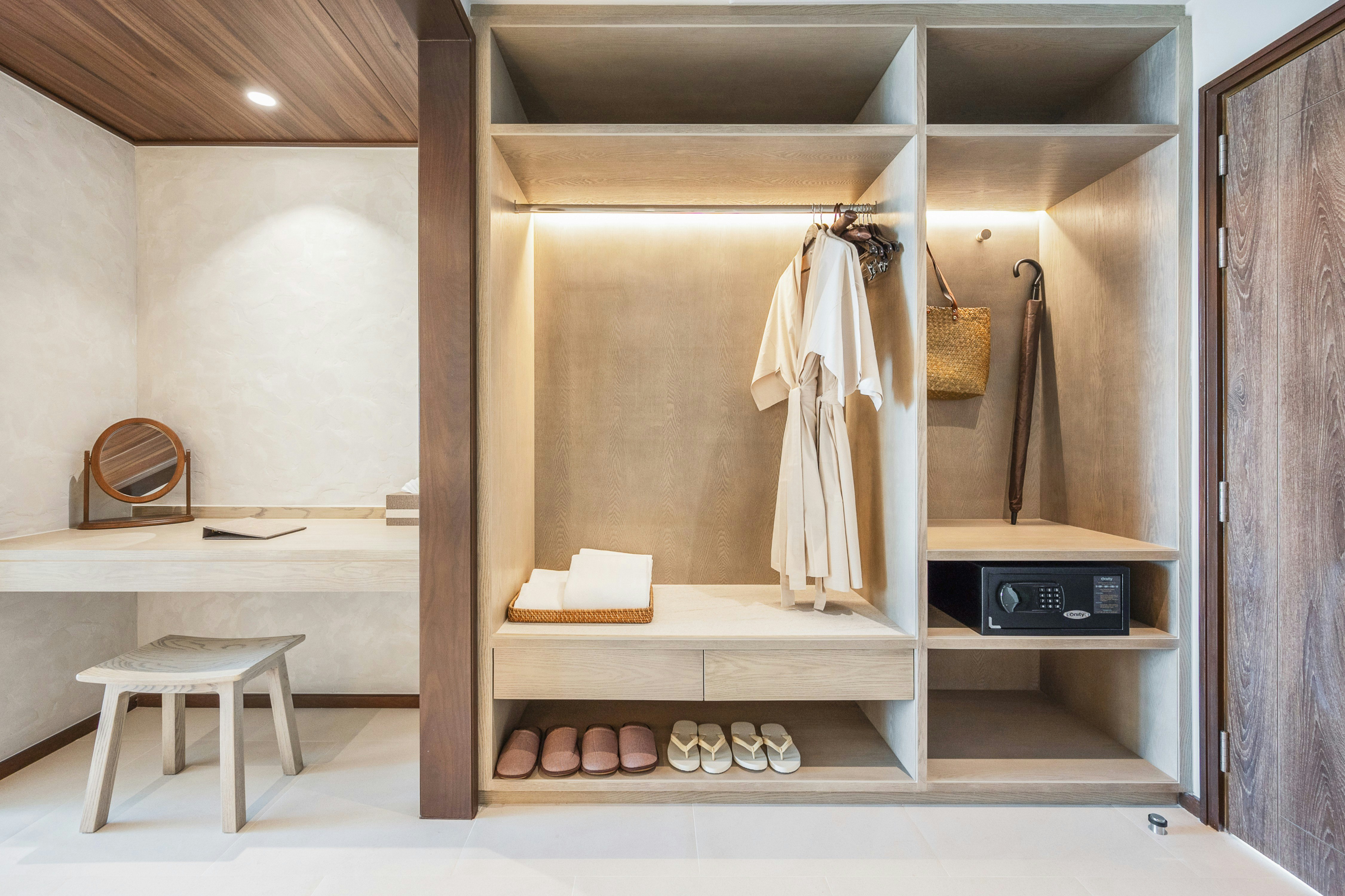 Family Garden View - Room Details