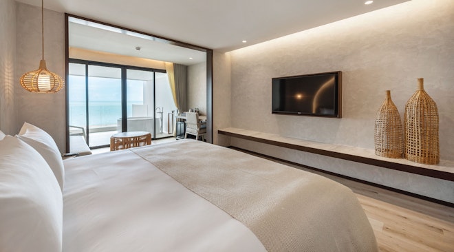 Deluxe Beachfront