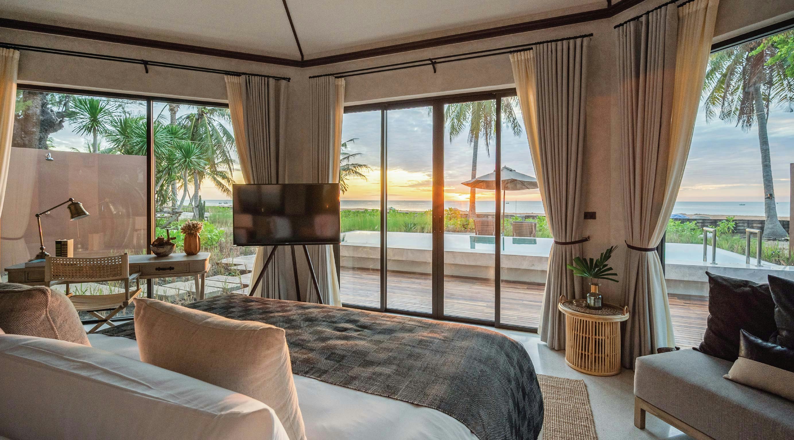 Pool Villa Beachfront