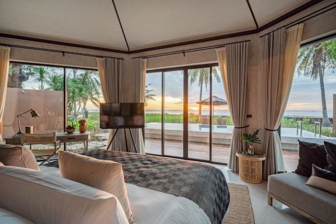 Pool Villa Beachfront - Bedroom