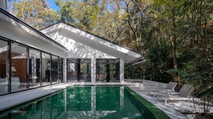 Vallie Villa