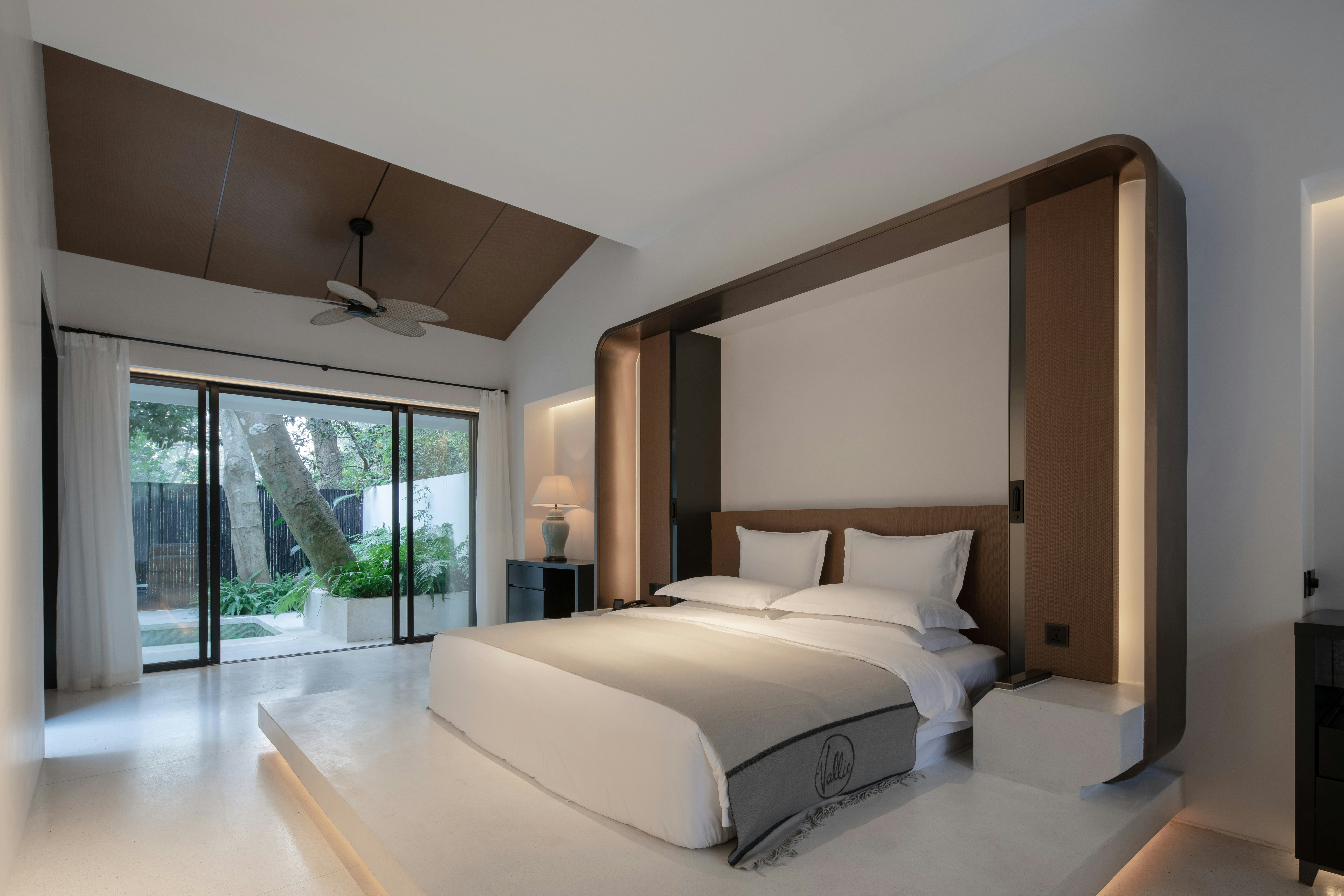 Vallie Villa Bedroom
