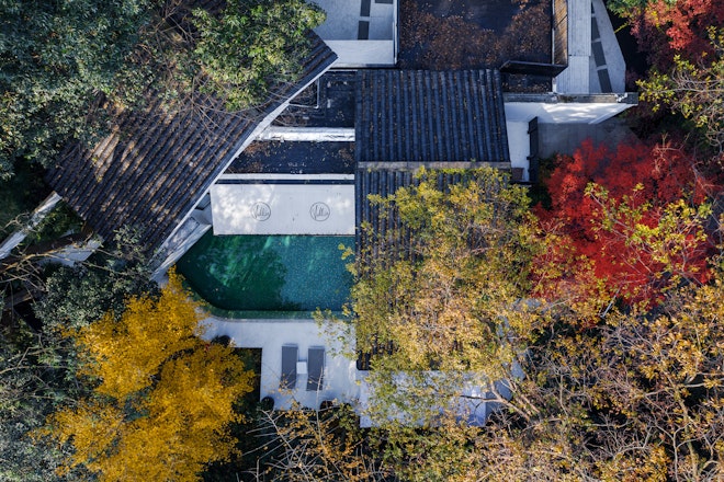 Vallie Villa Autumn