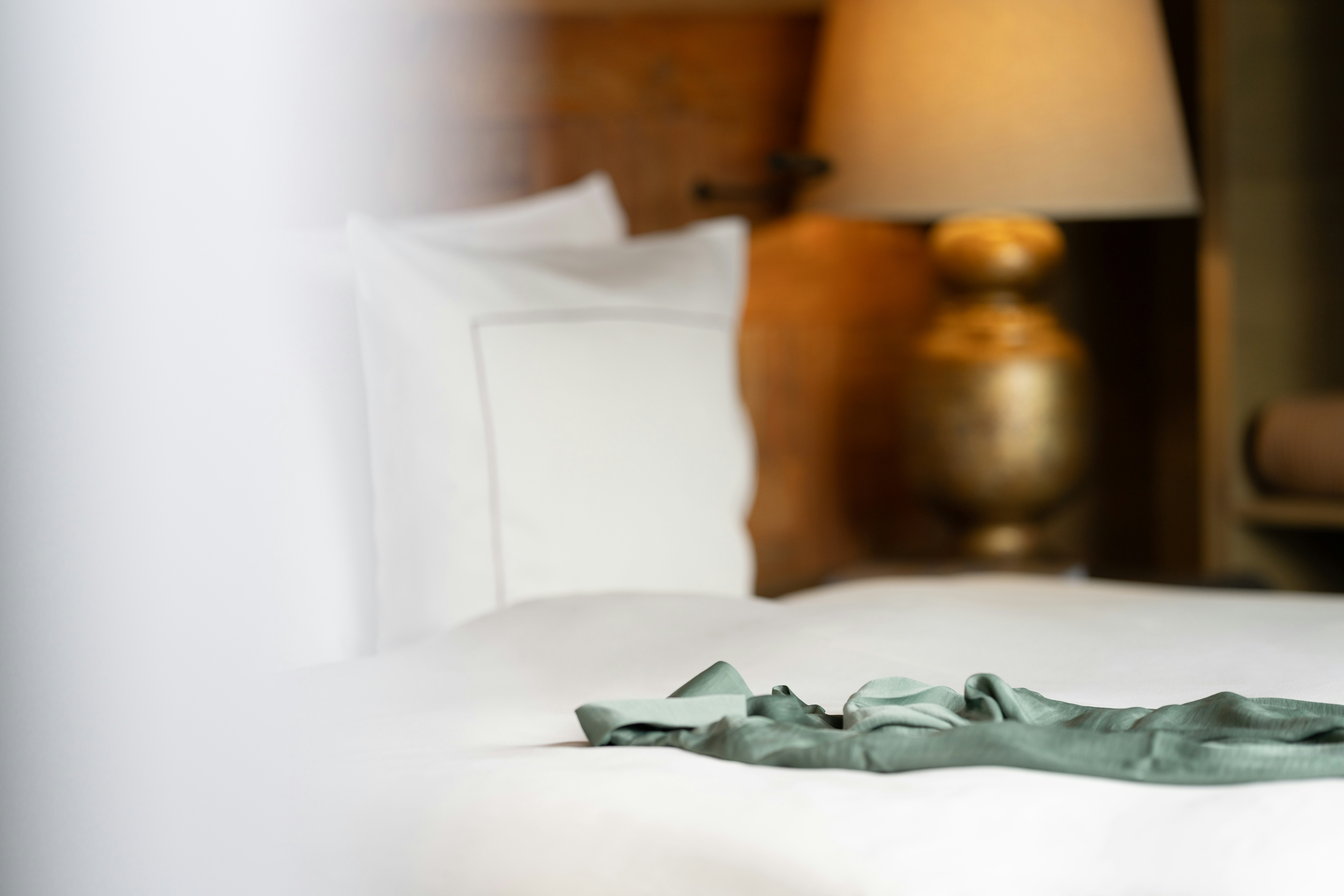 Corner Junior Suite - Bedroom Details