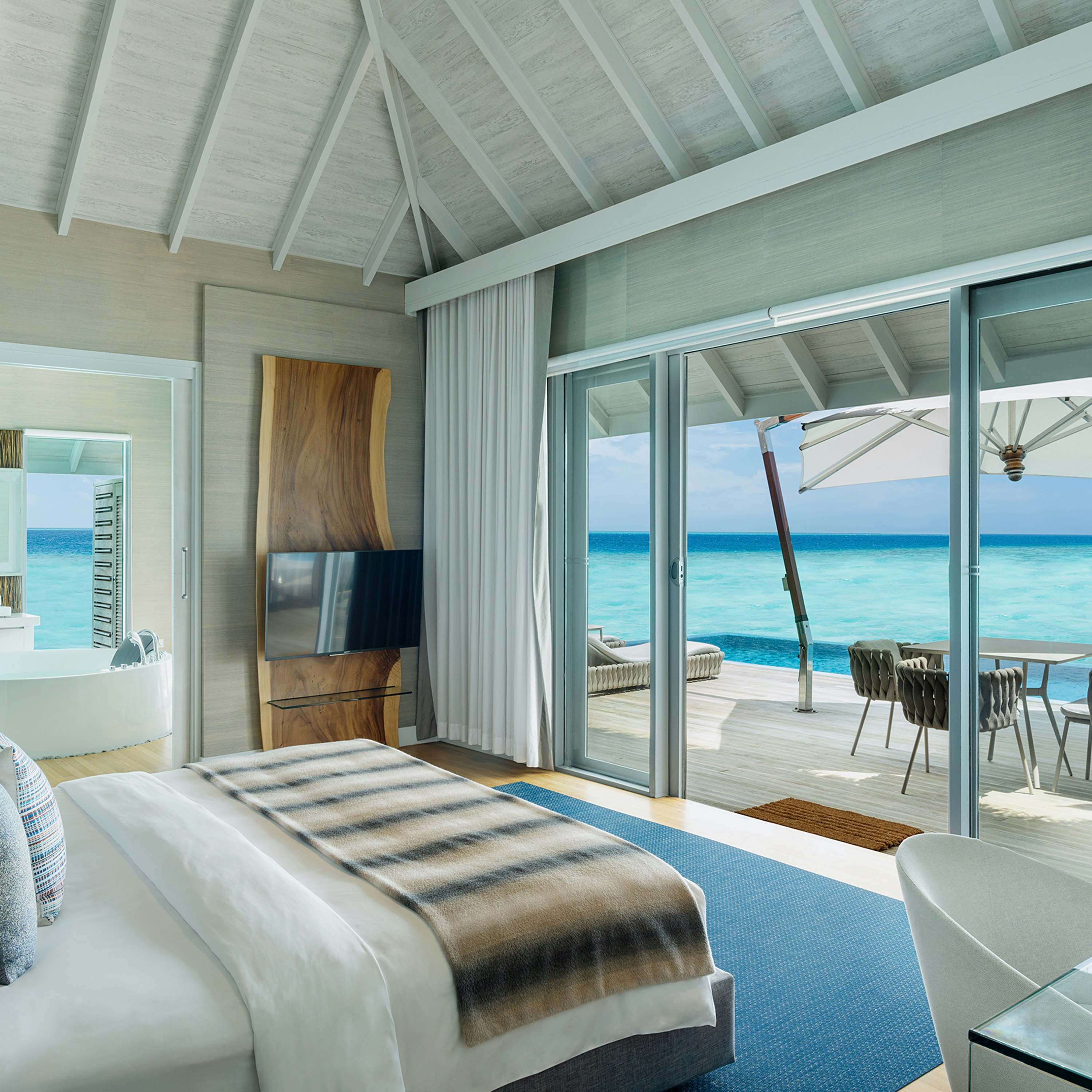 Water Suite - Bedroom